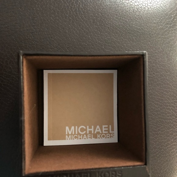 Michael Kors Watch - Picture 5 of 6